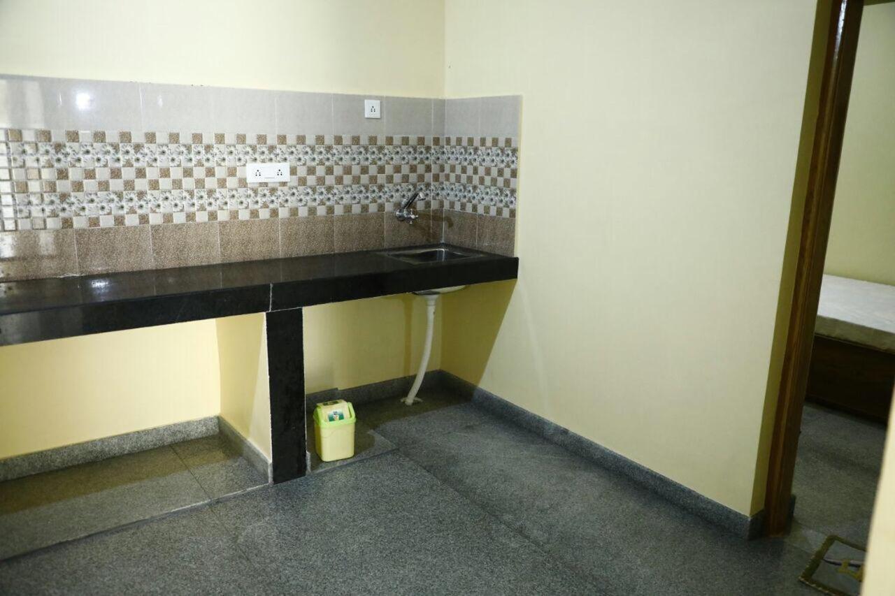 Nest Guest House Бхубанешвара Экстерьер фото